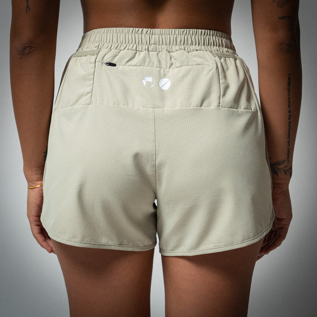 Aeria Fortis 4" WMNS Race Shorts Beige