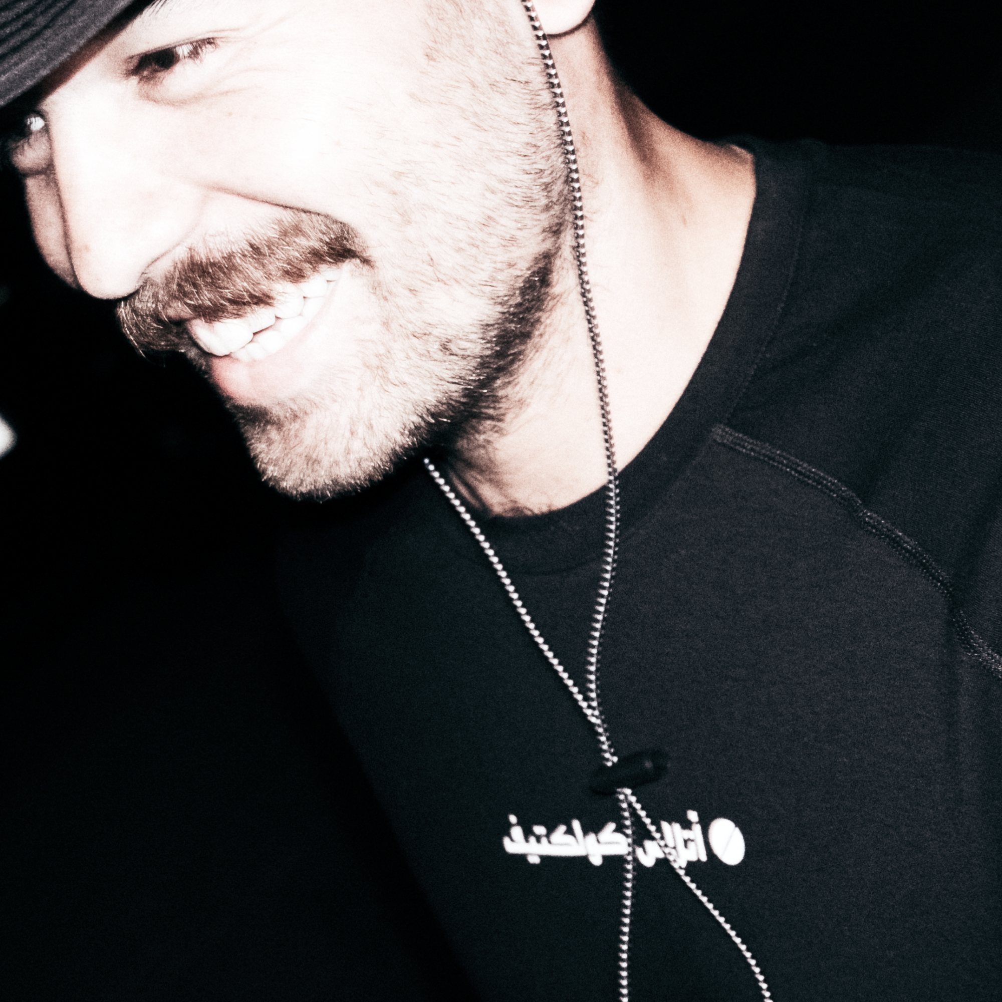 Sandrunner Tee Black - Atlas Collectif