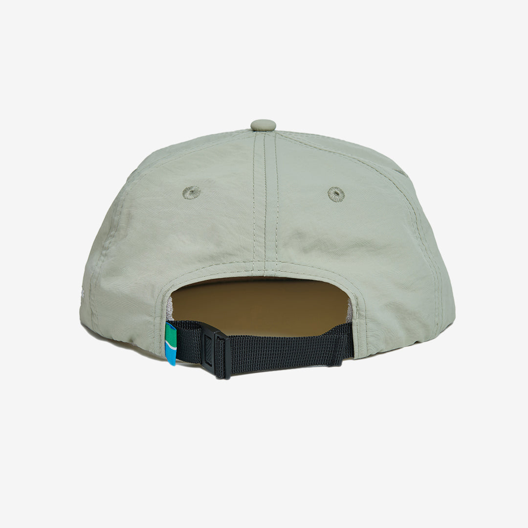 Adjustable strap for a secure fit (51cm to 63cm)