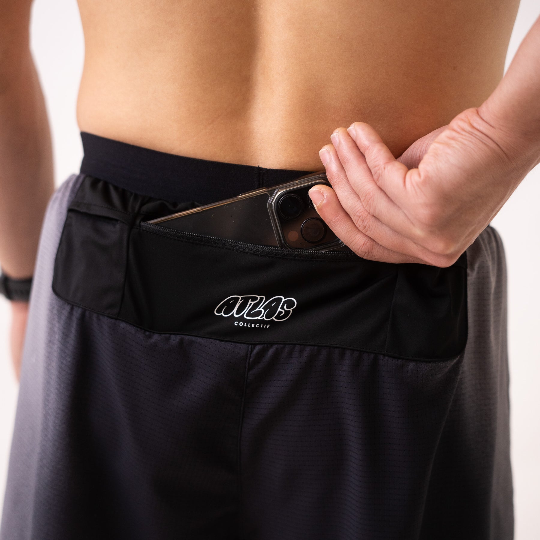 Aeria Ultra 4" Shorts Gradient Black