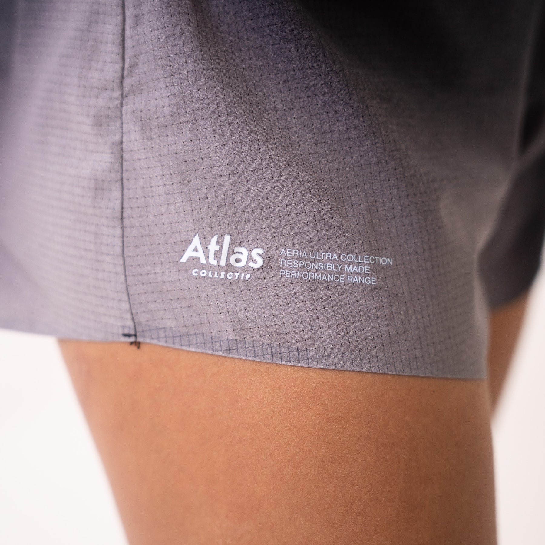 Aeria Ultra WMNS 4" Shorts Gradient Black