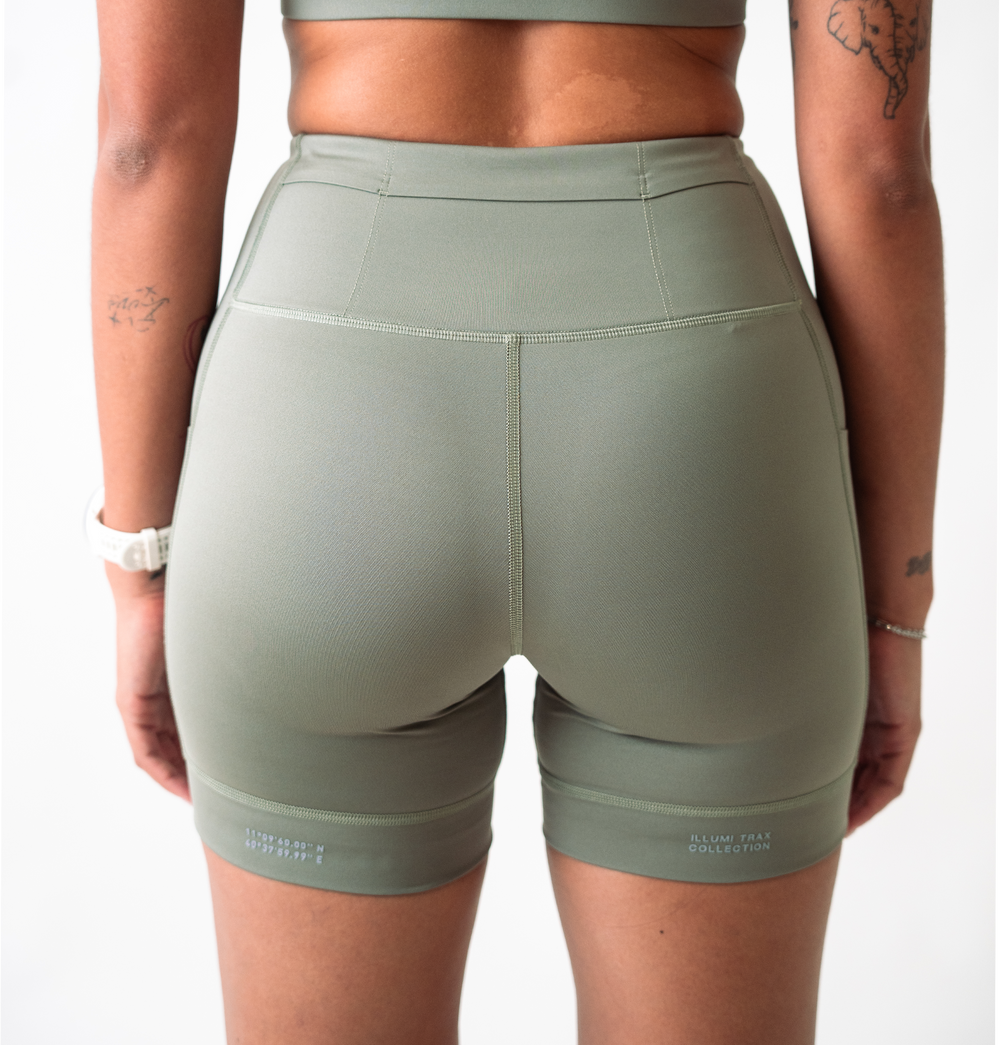 Illumi Trax WMNS Performance Half Tights V2 - Sage