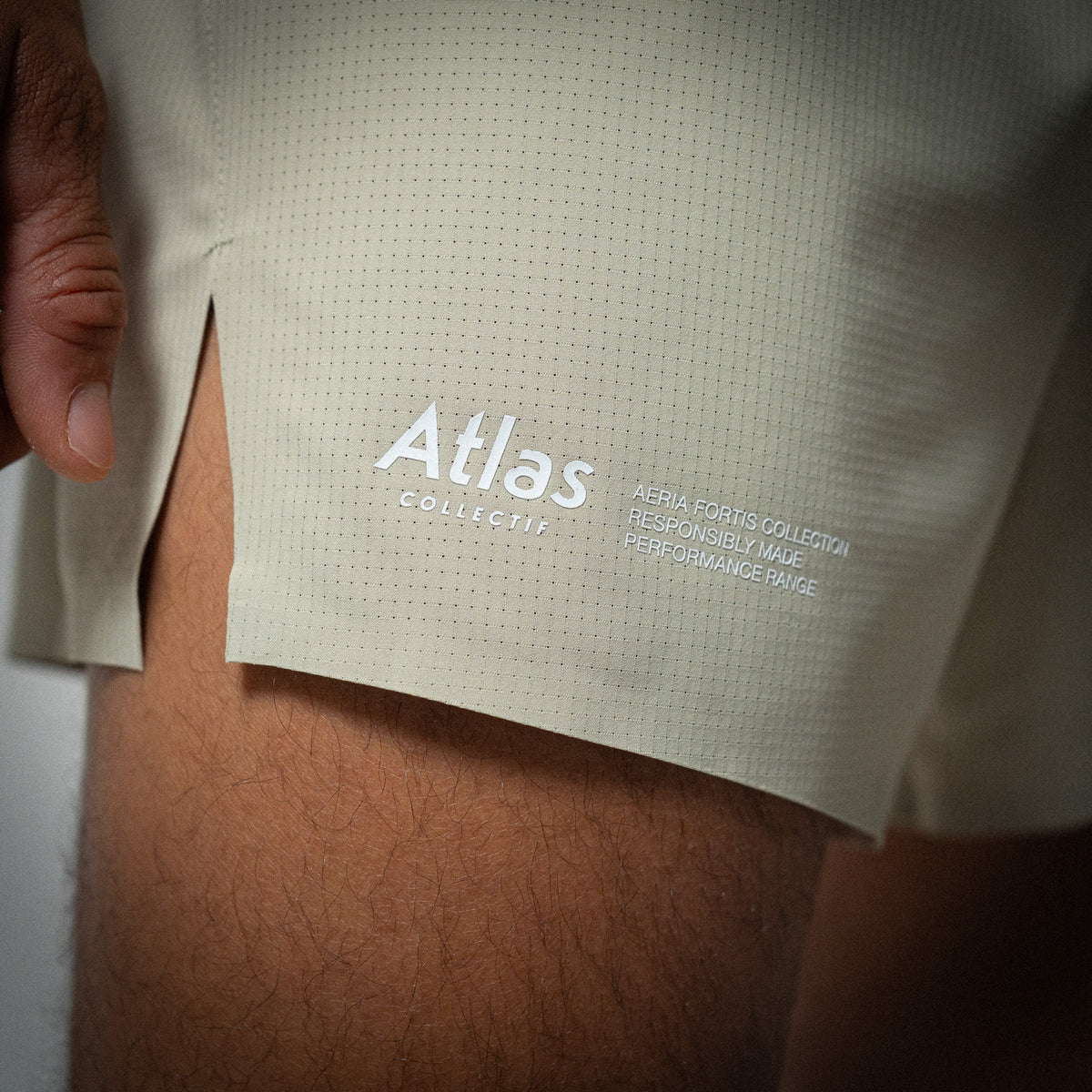 Quick-drying, sweat-wicking, ultra-light fabric