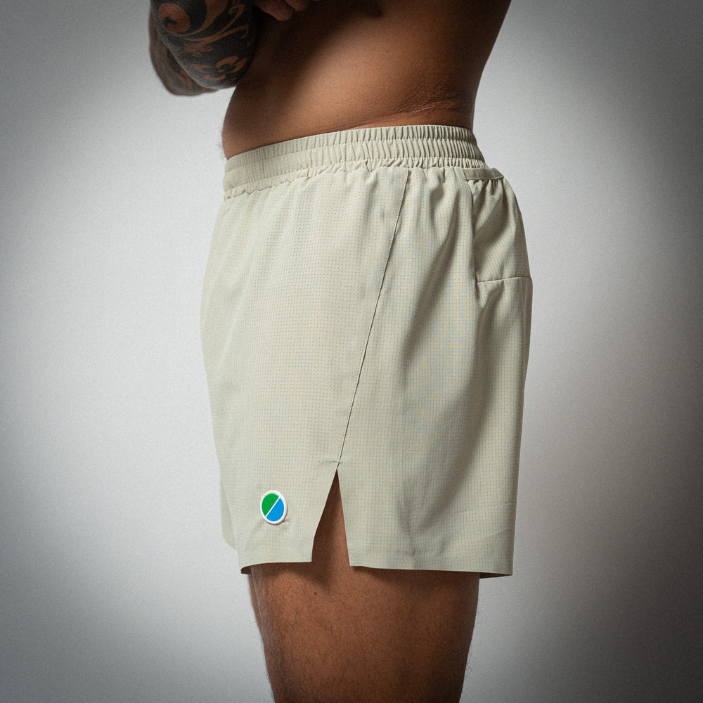 Aeria Fortis 4" Race Shorts Beige