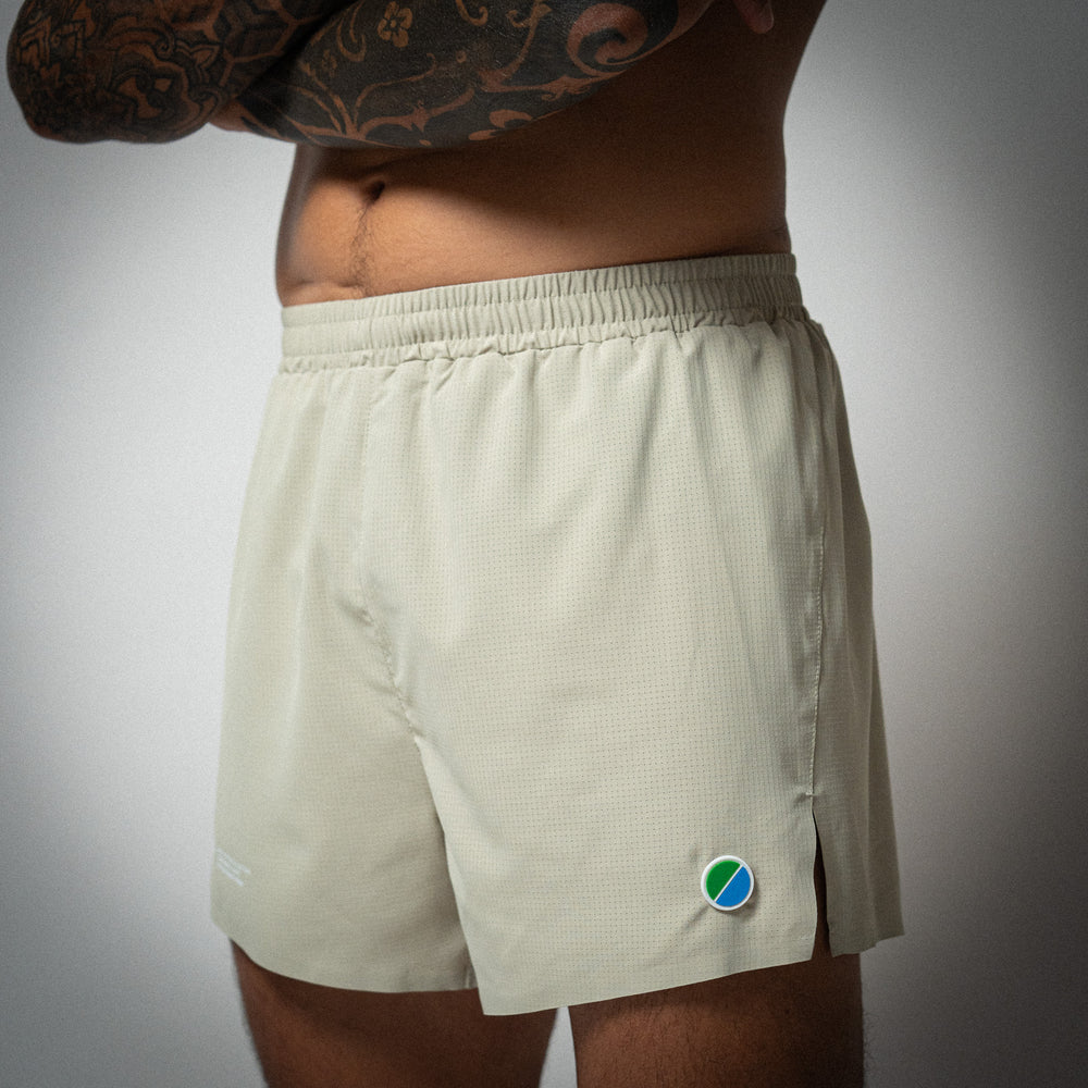 Aeria Fortis 4" Race Shorts Beige