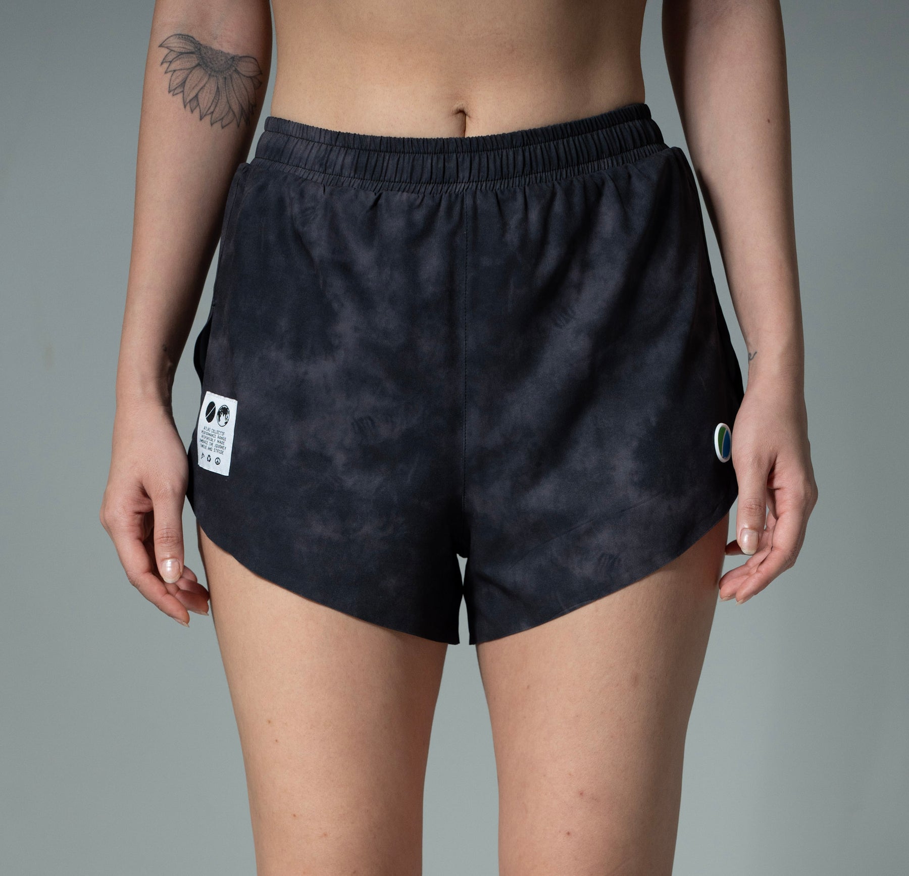 V3 Core WMNS 3" Shorts Black Tie-Dye