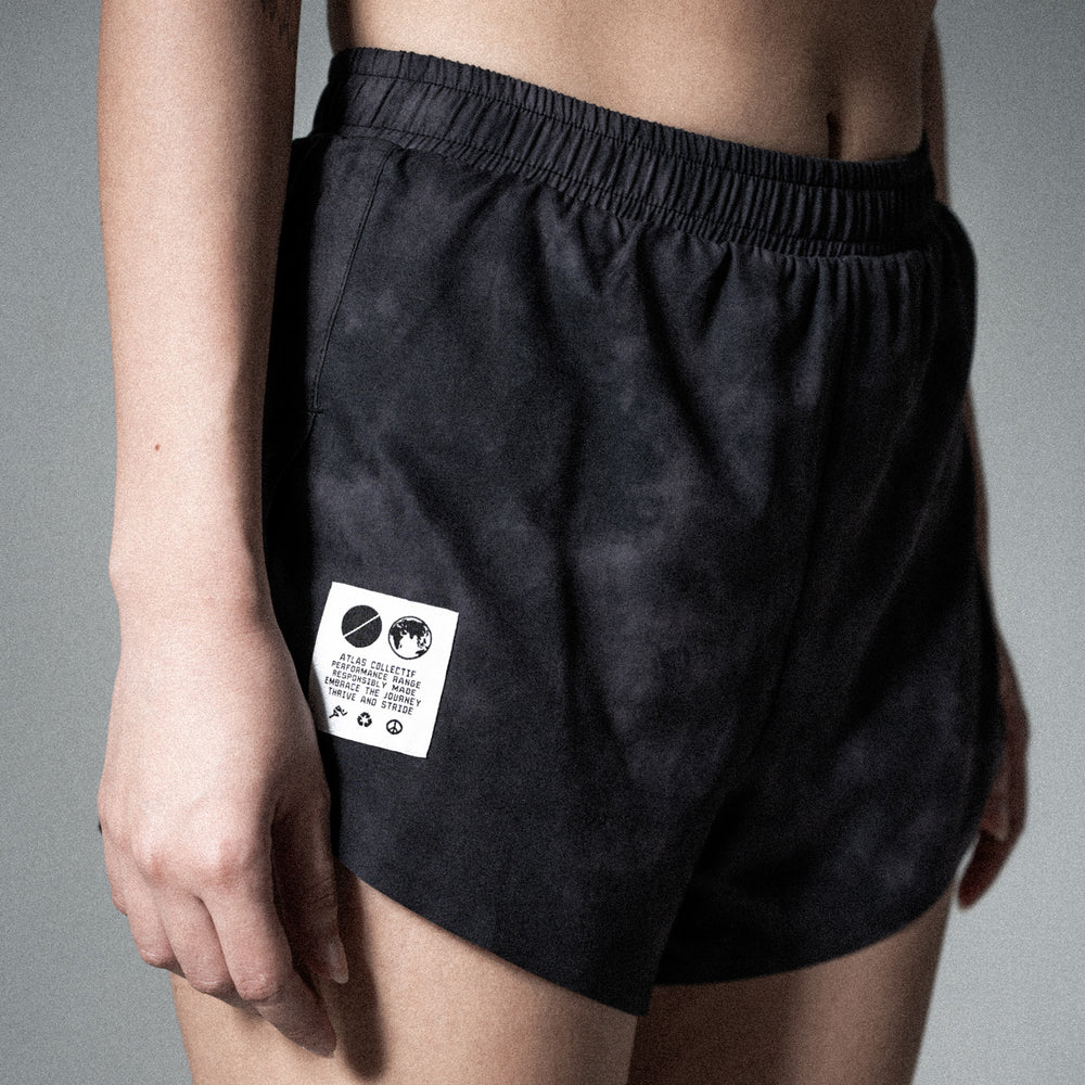 Core WMNS 3" Run Shorts V3 - Black Tie-Dye