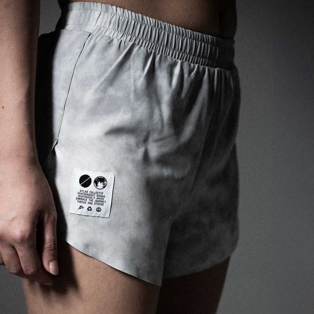 Core WMNS 3" Run Shorts V3 - Grey Tie-Dye