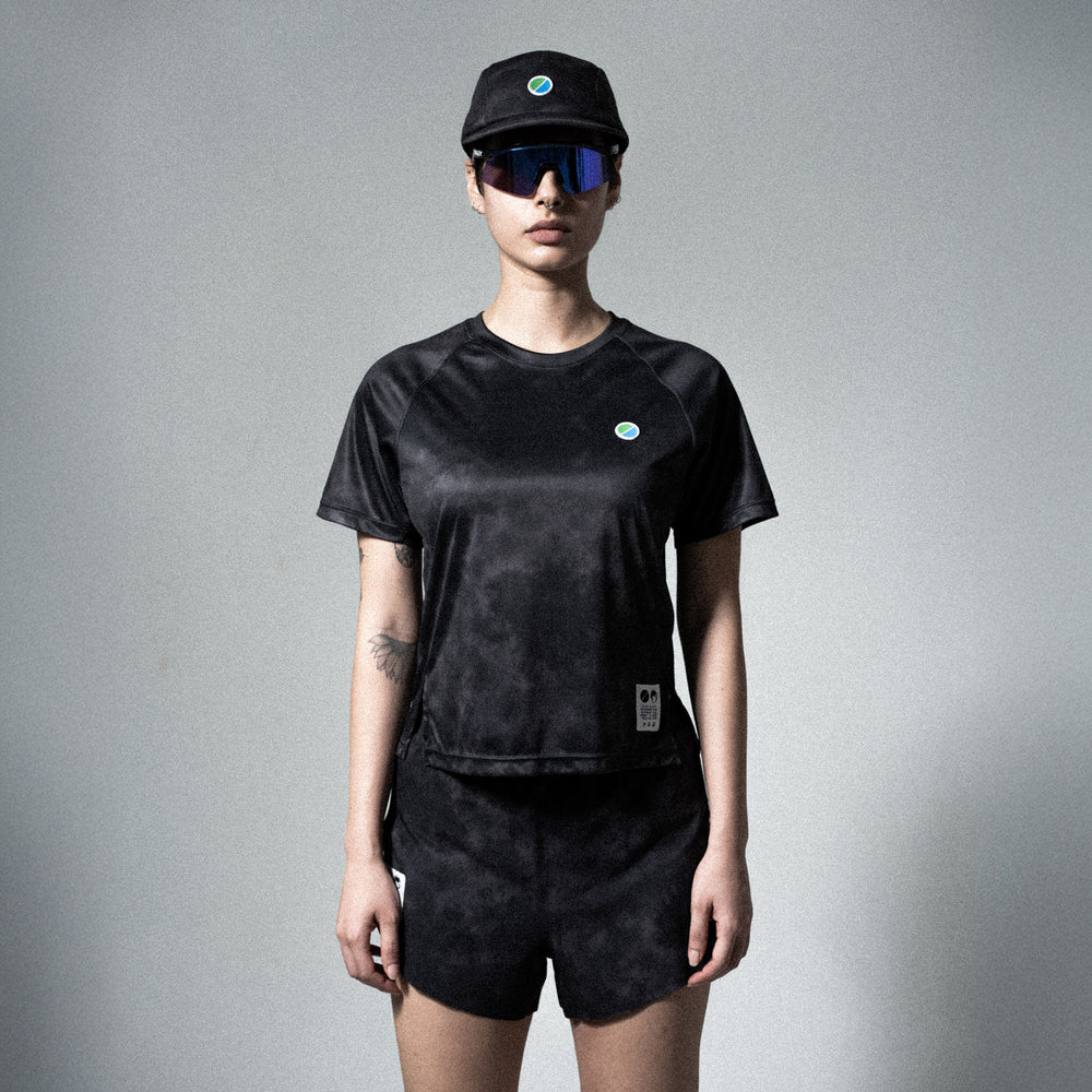 Core WMNS Running Tee V3 - Black Tie-Dye