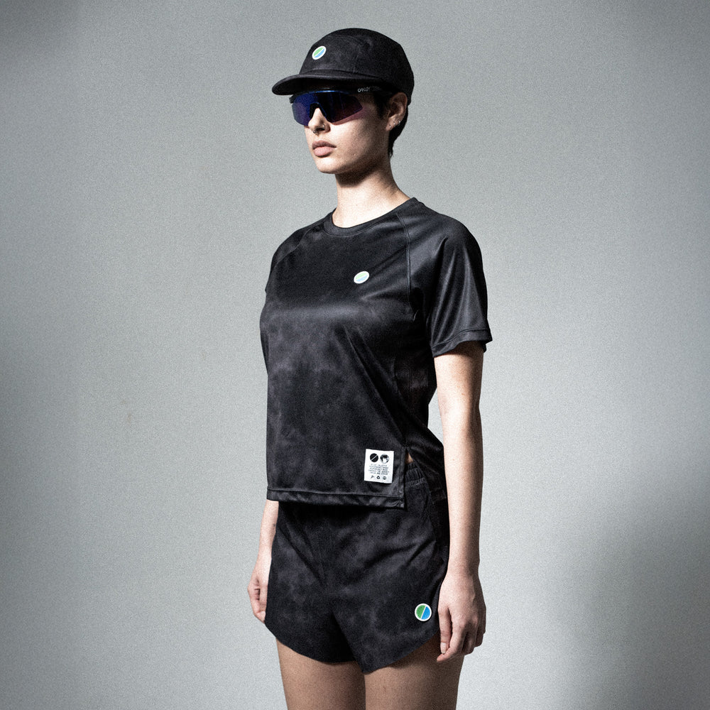 Core WMNS Running Tee V3 - Black Tie-Dye
