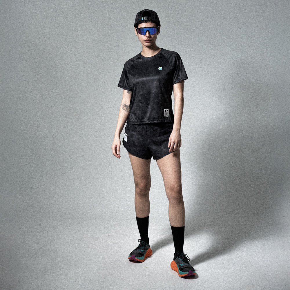 Core WMNS Running Tee V3 - Black Tie-Dye
