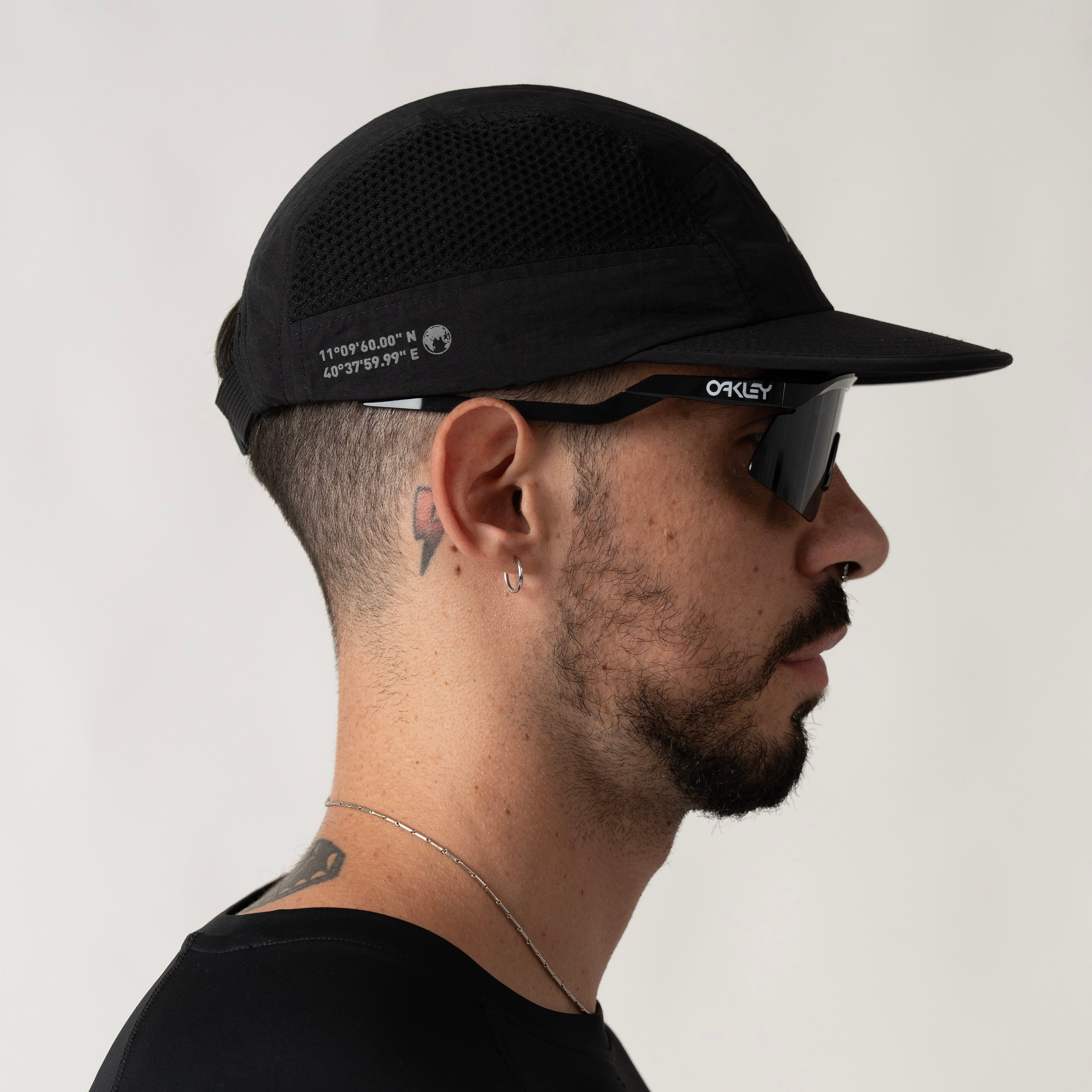 Illumi Trax 5P Running Mesh Cap