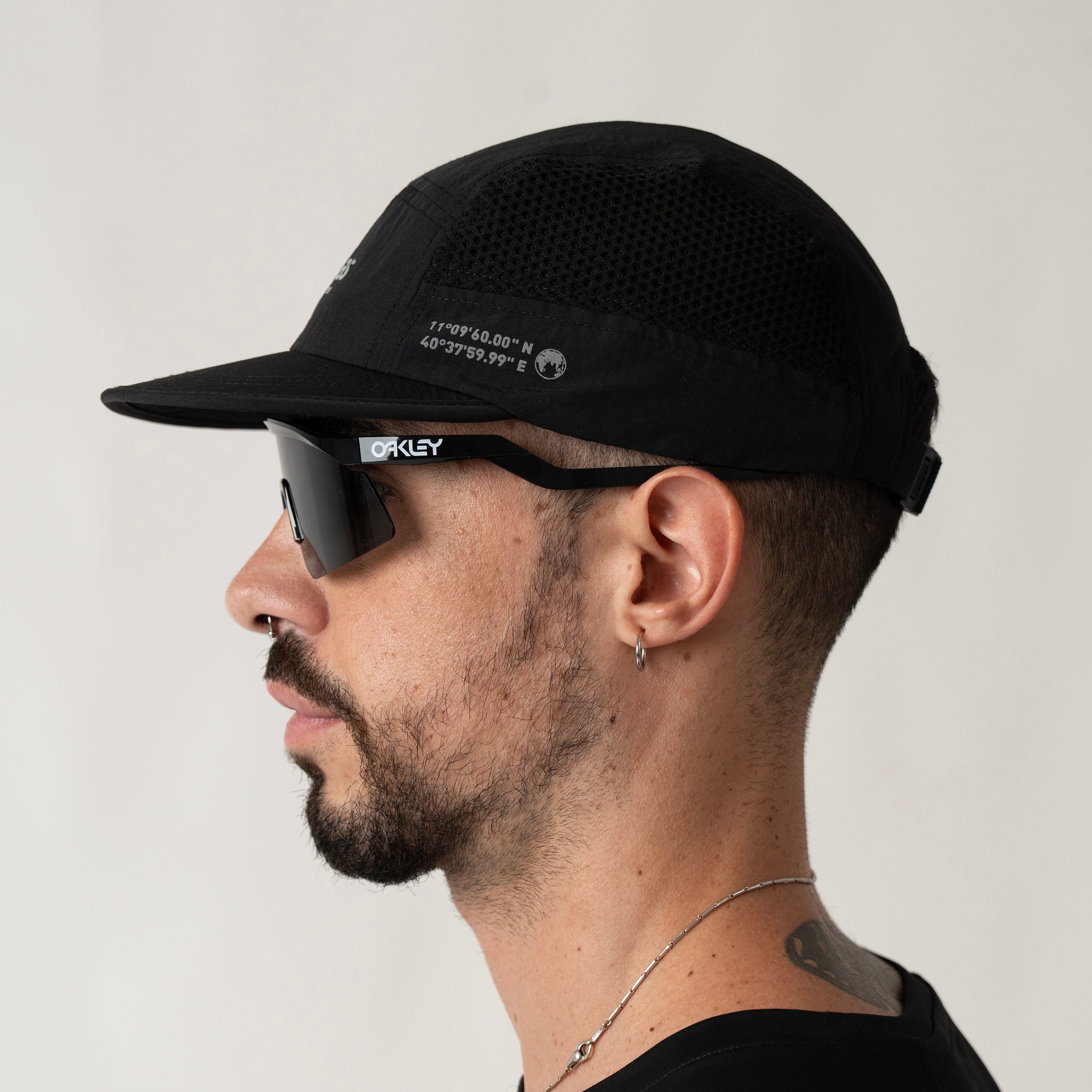 Illumi Trax 5P Running Mesh Cap