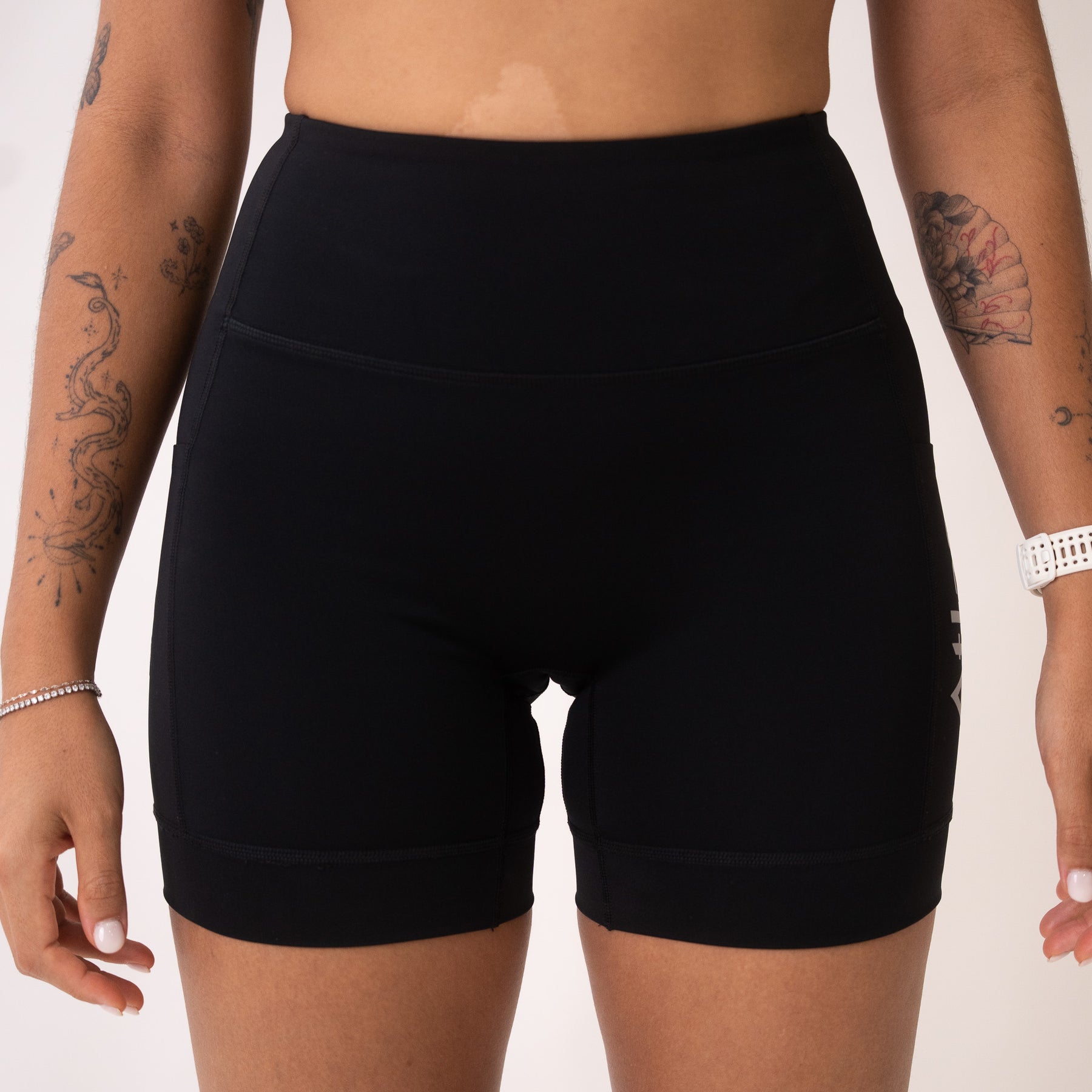 Illumi Trax V2 WMNS Running Half Tights Black