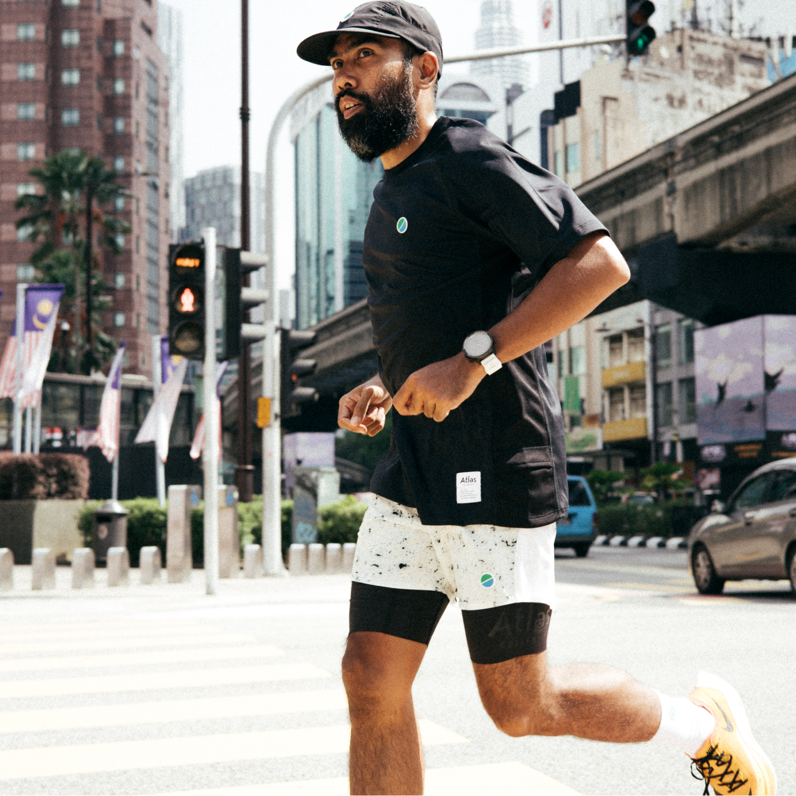 Acid Running 2-in-1 Shorts in Black - Sustainable Materials